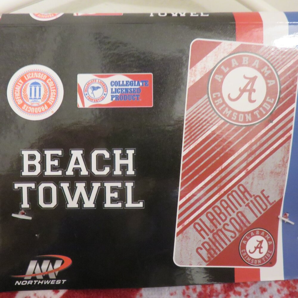 Alabama Crimson Tide Beach Towel - Picture 4 of 4